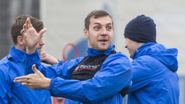 Пятница. Санкт-Петербург. Шутник Артем ДЗЮБА на первоапрельской тренировке