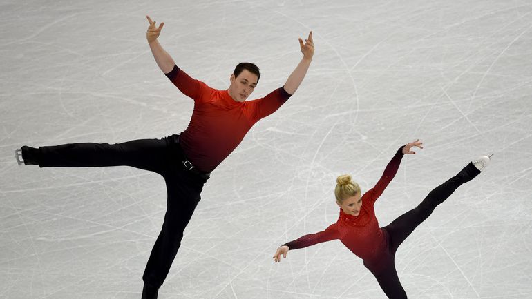 2 апреля. Бостон. Алена САВЧЕНКО и Бруно МАССО. Фото AFP 2 апреля. Бостон. Алена САВЧЕНКО и Бруно МАССО. Фото AFP