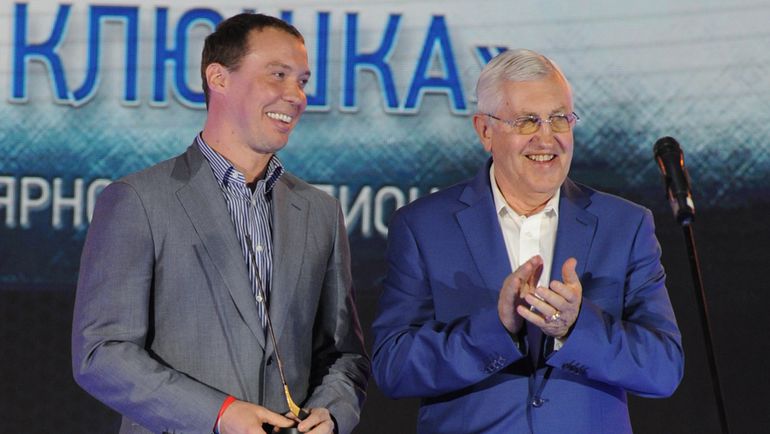 Побьет ли Сергей МОЗЯКИН (слева) рекорд Бориса МИХАЙЛОВА? Фото photo.khl.ru Побьет ли Сергей МОЗЯКИН (слева) рекорд Бориса МИХАЙЛОВА? Фото photo.khl.ru