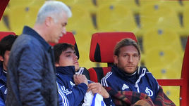 Май 2012 года. Андрей ВОРОНИН (справа) - на скамейке, Сергей СИЛКИН - на бровке.