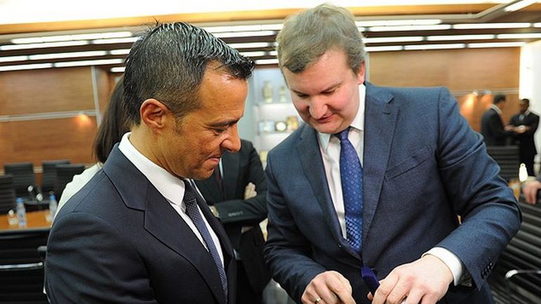 Понедельник. Москва. ЖОРЖЕ МЕНДЕШ и генеральный директор "Динамо" Сергей СЫСОЕВ. Фото ФК "Динамо" Понедельник. Москва. ЖОРЖЕ МЕНДЕШ и генеральный директор "Динамо" Сергей СЫСОЕВ. Фото ФК "Динамо"