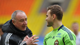 Вячеслав ЧАНОВ (слева) и Игорь АКИНФЕЕВ.