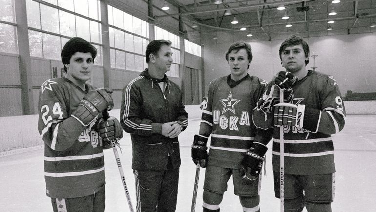 Сергей МАКАРОВ, Виктор ТИХОНОВ, Игорь ЛАРИОНОВ, Владимир КРУТОВ.