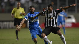 Кариока выводит "Атлетику Минейру" в четвертьфинал, "Ривер Плейт" и "Коринтианс" терпят крушение