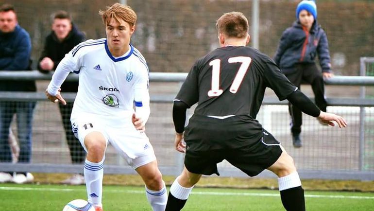 Злополучную травму форвард получил в игре за дубль чешского клуба. Злополучную травму форвард получил в игре за дубль чешского клуба.