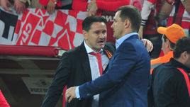 Воскресенье. Москва.