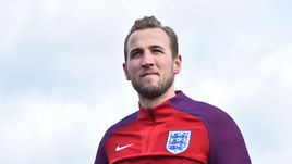 Харри КЕЙН.