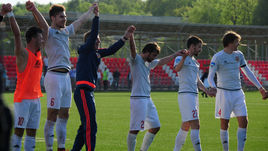 "Арсенал" - в премьер-лиге, "КАМАЗ" хлопнул дверью