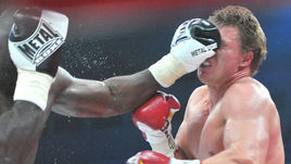 В пятницу вечером Александр ПОВЕТКИН пропустил едва ли не самый серьезный удар в своей карьере.