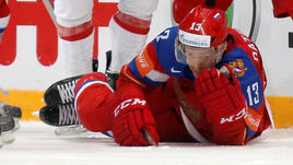 Сегодня. Москва. Россия - Швейцария - 5:1. В этой встрече Павлу ДАЦЮКУ выбили один зуб.