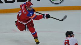 Сегодня. Москва. Россия - Швейцария - 5:1. Александр ОВЕЧКИН в первом матче ЧМ-2016 ограничился одной результативной передачей.