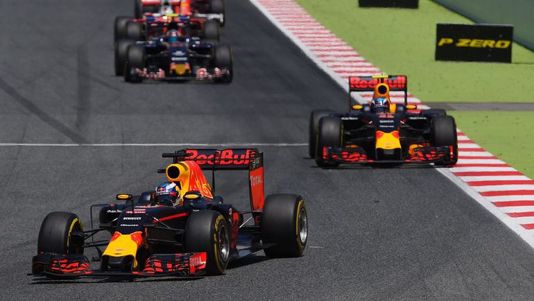 Дэниэл РИККЬЯРДО и Даниил КВЯТ. Фото REUTERS Дэниэл РИККЬЯРДО и Даниил КВЯТ. Фото REUTERS