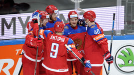 Понедельник. Москва. Россия - Норвегия - 3:0. Национальная команда празднует гол Ивана ТЕЛЕГИНА.