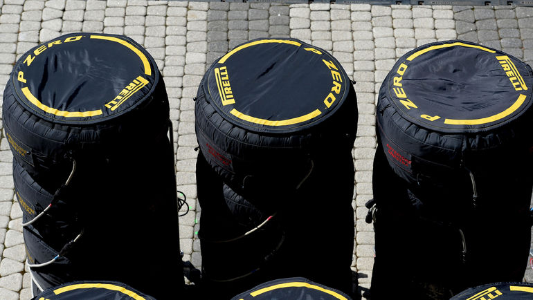 Строгий процесс контроля качества гарантирует, что все шины, произведенные на заводе, одинаковы. Строгий процесс контроля качества гарантирует, что все шины, произведенные на заводе, одинаковы.