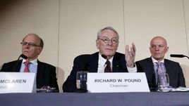 Ричард Макларен, Ричар Паунд и Гюнтер ЯНГ.