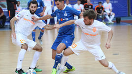 Страстная "Тюмень" и засыпающий "Сибиряк"