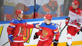 12 мая. Москва. Россия – Дания – 10:1. Форварды сборной России Вадим ШИПАЧЕВ (87) и Артемий ПАНАРИН (27).