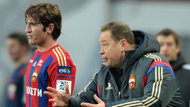 Главный тренер ЦСКА и сборной России Леонид СЛУЦКИЙ и потенциальный игрок национальной команды МАРИУ ФЕРНАНДЕС.