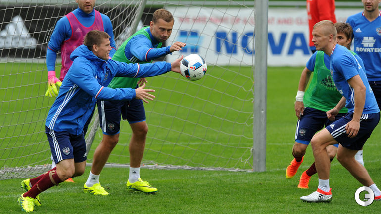 Сборная сыграла в гандбол