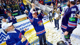 Геннадий ВЕЛИЧКИН, Виктор РАШНИКОВ и Василий КОШЕЧКИН.