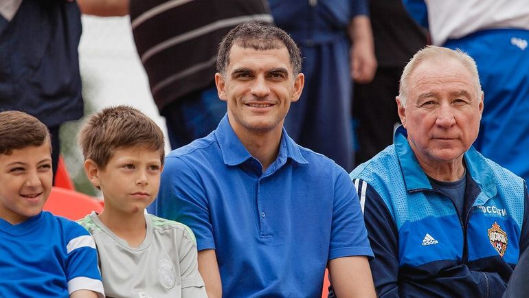 Владимир ГАБУЛОВ и почетный гость турнира - Вячеслав ЧАНОВ. Владимир ГАБУЛОВ и почетный гость турнира - Вячеслав ЧАНОВ.