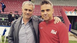 Робби Уильямс погостил у Моуринью. "Инстаграм" за неделю