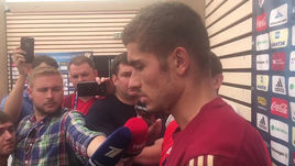 Роман Нойштедтер: "Очень хорошо сейчас общаюсь с пацанами в сборной"