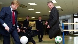 2003 год. Москва. Леонид ТЯГАЧЕВ (слева) и Вячеслав ФЕТИСОВ.