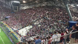 Атака российских фанатов на англичан на "Велодроме"