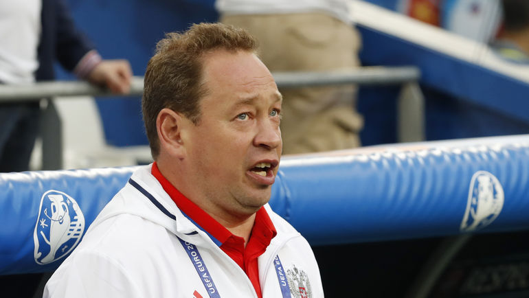 Суббота. Марсель. Англия - Россия - 1:1. Леонид СЛУЦКИЙ. Фото AFP Суббота. Марсель. Англия - Россия - 1:1. Леонид СЛУЦКИЙ. Фото AFP