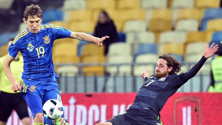 Денис ГАРМАШ (слева). Фото AFP Денис ГАРМАШ (слева). Фото AFP