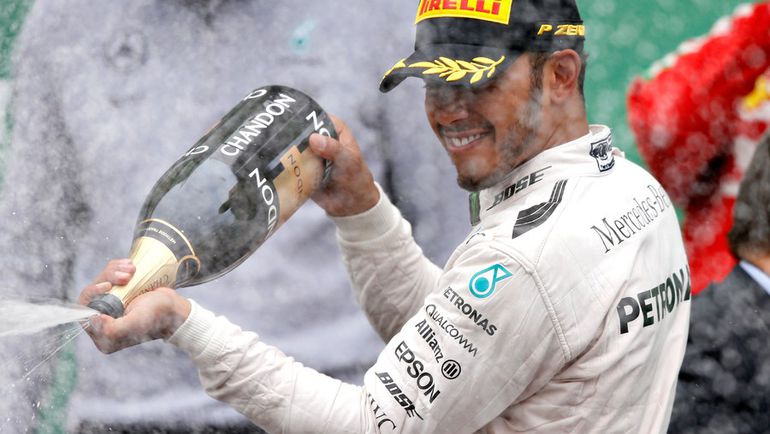 Вчера. Монреаль. Льюис ХЭМИЛТОН. Фото AFP Вчера. Монреаль. Льюис ХЭМИЛТОН. Фото AFP