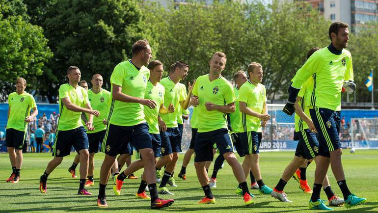 К Euro Швеция подходит в хорошем настроении. Фото REUTERS К Euro Швеция подходит в хорошем настроении. Фото REUTERS