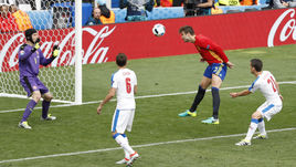 Сегодня. Тулуза. Испания – Чехия – 1:0. 87-я минута. Победный удар Жерара ПИКЕ (3).