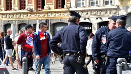 Среда. Лилль. Российские болельщики перед игрой Россия - Словакия.