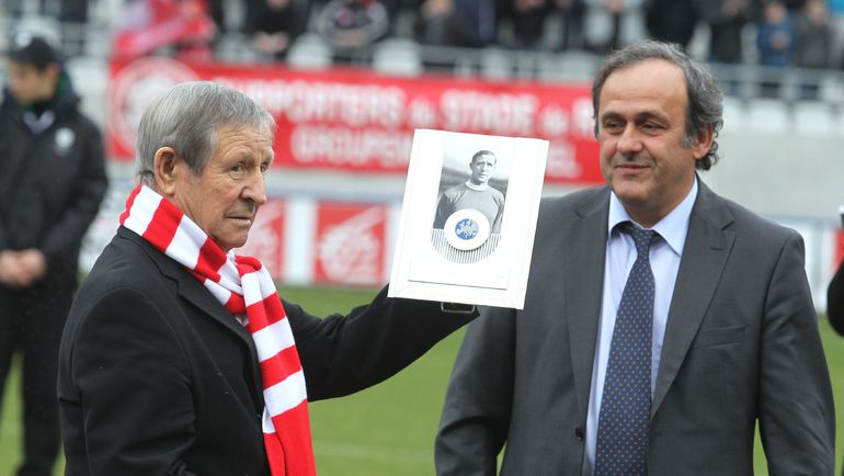 Раймон КОПА и Мишель ПЛАТИНИ. Фото AFP Раймон КОПА и Мишель ПЛАТИНИ. Фото AFP