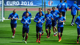 Сегодня. Круасси-сюр-Сен. Тренировка сборной России.