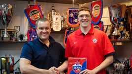 Семен Антонов теперь армеец 