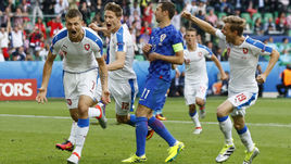 Сегодня. Сент-Этьен. Чехия - Хорватия - 2:2. 90+4-я минута. Томаш НЕЦИД (№7) празднует гол.