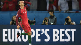 Суббота. Париж. Португалия - Австрия - 0:0. На Euro-2016 Криштиану РОНАЛДУ сам не свой.