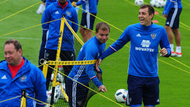 Просчитывать запутанные турнирные расклады сборной России придется в случае победы над Уэльсом при осечке Англии против Словакии. Но для начала нужно обыграть валлийцев.