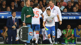 Вчера. Тулуза. Россия - Уэльс - 0:3. 52-я минута. Леонид СЛУЦКИЙ выпускает Александра ГОЛОВИНА вместо Романа ШИРОКОВА.