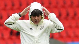 Вчера. Париж. Йоахим ЛЕВ.