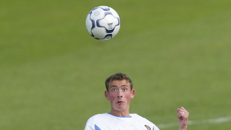 2002 год. Игрок молодежной сборной Игорь ЛЕБЕДЕНКО. Фото Александр ВИЛЬФ 2002 год. Игрок молодежной сборной Игорь ЛЕБЕДЕНКО. Фото Александр ВИЛЬФ