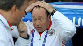 20 июня. Тулуза. Россия - Уэльс - 0:3. Главный тренер сборной России Леонид СЛУЦКИЙ.