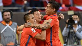 Ураган не помешал Алексису Санчесу. Помешает ли Месси?