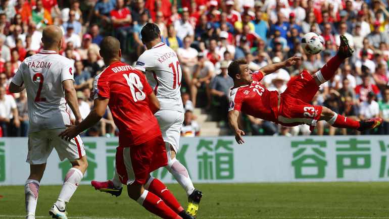 Гол Джердана ШАЧИРИ. Фото AFP Гол Джердана ШАЧИРИ. Фото AFP