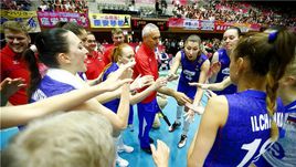 Воскресенье. Киото. Япония - Россия - 1:3. Юрий МАРИЧЕВ со своей командой.