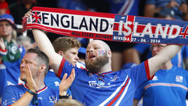 Болельщик сборной Исландии.