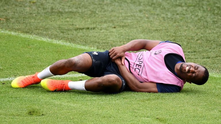 Патрис ЭВРА получил травму на тренировке. Фото AFP Патрис ЭВРА получил травму на тренировке. Фото AFP